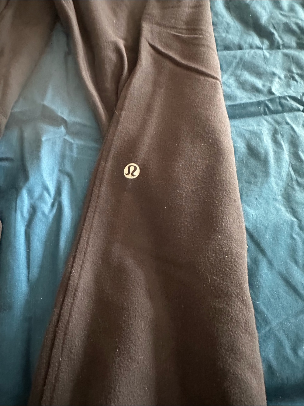 Lululemon pants - Picture 2 of 4